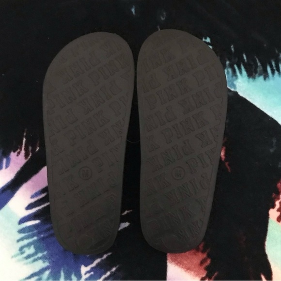 Victoria’s Secret Pink Cross Slides. NWT - Picture 8 of 9